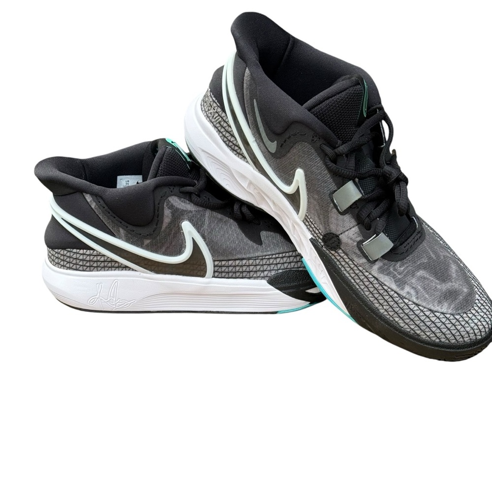 NIB NIKE Kyrie 8 GO Orca black menta GS 7Y basketball shoes athletic NEW